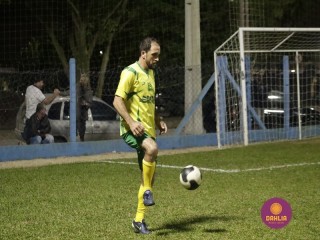 
<a style='margin-left: 5px;' class='btn btn-xs btn-social btn-facebook' href='https://www.facebook.com/sharer/sharer.php?u=https://www.boladovale.com.br/imgs/800-800-90/conteudo/fotos/1189/mg6765.jpg' rel='popup' data-width='500' data-height='400'><i class='fa fa-facebook'></i>Compartilhar <span class='hidden-xs'>no Facebook</span>
</a> 
<a class='btn btn-default btn-xs' target='_blank' href='imgs/800-800-90/conteudo/fotos/1189/mg6765.jpg'>
<span class='glyphicon glyphicon-cloud-download'></span> Salvar
</a> 
<span></span>