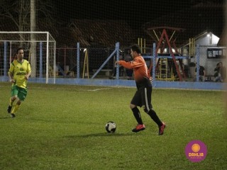 
<a style='margin-left: 5px;' class='btn btn-xs btn-social btn-facebook' href='https://www.facebook.com/sharer/sharer.php?u=https://www.boladovale.com.br/imgs/800-800-90/conteudo/fotos/1189/mg6769.jpg' rel='popup' data-width='500' data-height='400'><i class='fa fa-facebook'></i>Compartilhar <span class='hidden-xs'>no Facebook</span>
</a> 
<a class='btn btn-default btn-xs' target='_blank' href='imgs/800-800-90/conteudo/fotos/1189/mg6769.jpg'>
<span class='glyphicon glyphicon-cloud-download'></span> Salvar
</a> 
<span></span>