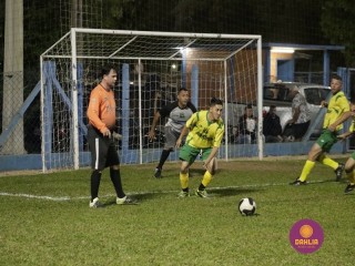 
<a style='margin-left: 5px;' class='btn btn-xs btn-social btn-facebook' href='https://www.facebook.com/sharer/sharer.php?u=https://www.boladovale.com.br/imgs/800-800-90/conteudo/fotos/1189/mg6778.jpg' rel='popup' data-width='500' data-height='400'><i class='fa fa-facebook'></i>Compartilhar <span class='hidden-xs'>no Facebook</span>
</a> 
<a class='btn btn-default btn-xs' target='_blank' href='imgs/800-800-90/conteudo/fotos/1189/mg6778.jpg'>
<span class='glyphicon glyphicon-cloud-download'></span> Salvar
</a> 
<span></span>
