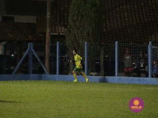 
<a style='margin-left: 5px;' class='btn btn-xs btn-social btn-facebook' href='https://www.facebook.com/sharer/sharer.php?u=https://www.boladovale.com.br/imgs/800-800-90/conteudo/fotos/1189/mg6780.jpg' rel='popup' data-width='500' data-height='400'><i class='fa fa-facebook'></i>Compartilhar <span class='hidden-xs'>no Facebook</span>
</a> 
<a class='btn btn-default btn-xs' target='_blank' href='imgs/800-800-90/conteudo/fotos/1189/mg6780.jpg'>
<span class='glyphicon glyphicon-cloud-download'></span> Salvar
</a> 
<span></span>