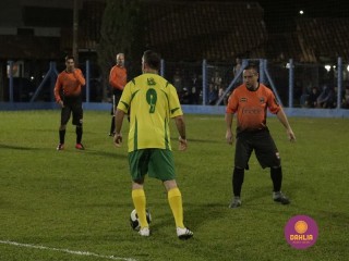 
<a style='margin-left: 5px;' class='btn btn-xs btn-social btn-facebook' href='https://www.facebook.com/sharer/sharer.php?u=https://www.boladovale.com.br/imgs/800-800-90/conteudo/fotos/1189/mg6793.jpg' rel='popup' data-width='500' data-height='400'><i class='fa fa-facebook'></i>Compartilhar <span class='hidden-xs'>no Facebook</span>
</a> 
<a class='btn btn-default btn-xs' target='_blank' href='imgs/800-800-90/conteudo/fotos/1189/mg6793.jpg'>
<span class='glyphicon glyphicon-cloud-download'></span> Salvar
</a> 
<span></span>