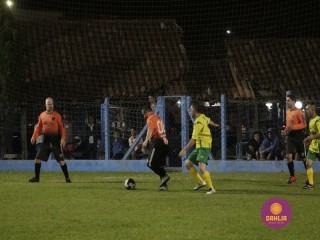 
<a style='margin-left: 5px;' class='btn btn-xs btn-social btn-facebook' href='https://www.facebook.com/sharer/sharer.php?u=https://www.boladovale.com.br/imgs/800-800-90/conteudo/fotos/1189/mg6796.jpg' rel='popup' data-width='500' data-height='400'><i class='fa fa-facebook'></i>Compartilhar <span class='hidden-xs'>no Facebook</span>
</a> 
<a class='btn btn-default btn-xs' target='_blank' href='imgs/800-800-90/conteudo/fotos/1189/mg6796.jpg'>
<span class='glyphicon glyphicon-cloud-download'></span> Salvar
</a> 
<span></span>