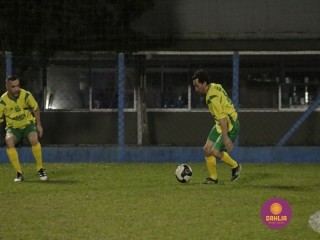 
<a style='margin-left: 5px;' class='btn btn-xs btn-social btn-facebook' href='https://www.facebook.com/sharer/sharer.php?u=https://www.boladovale.com.br/imgs/800-800-90/conteudo/fotos/1189/mg6802.jpg' rel='popup' data-width='500' data-height='400'><i class='fa fa-facebook'></i>Compartilhar <span class='hidden-xs'>no Facebook</span>
</a> 
<a class='btn btn-default btn-xs' target='_blank' href='imgs/800-800-90/conteudo/fotos/1189/mg6802.jpg'>
<span class='glyphicon glyphicon-cloud-download'></span> Salvar
</a> 
<span></span>