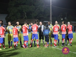 
<a style='margin-left: 5px;' class='btn btn-xs btn-social btn-facebook' href='https://www.facebook.com/sharer/sharer.php?u=https://www.boladovale.com.br/imgs/800-800-90/conteudo/fotos/1190/img6917.jpg' rel='popup' data-width='500' data-height='400'><i class='fa fa-facebook'></i>Compartilhar <span class='hidden-xs'>no Facebook</span>
</a> 
<a class='btn btn-default btn-xs' target='_blank' href='imgs/800-800-90/conteudo/fotos/1190/img6917.jpg'>
<span class='glyphicon glyphicon-cloud-download'></span> Salvar
</a> 
<span></span>