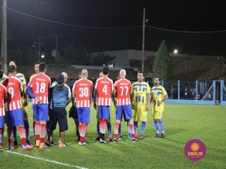 
<a style='margin-left: 5px;' class='btn btn-xs btn-social btn-facebook' href='https://www.facebook.com/sharer/sharer.php?u=https://www.boladovale.com.br/imgs/800-800-90/conteudo/fotos/1190/img6920.jpg' rel='popup' data-width='500' data-height='400'><i class='fa fa-facebook'></i>Compartilhar <span class='hidden-xs'>no Facebook</span>
</a> 
<a class='btn btn-default btn-xs' target='_blank' href='imgs/800-800-90/conteudo/fotos/1190/img6920.jpg'>
<span class='glyphicon glyphicon-cloud-download'></span> Salvar
</a> 
<span></span>