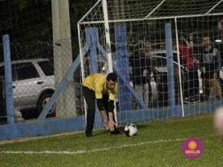 
<a style='margin-left: 5px;' class='btn btn-xs btn-social btn-facebook' href='https://www.facebook.com/sharer/sharer.php?u=https://www.boladovale.com.br/imgs/800-800-90/conteudo/fotos/1190/mg6954.jpg' rel='popup' data-width='500' data-height='400'><i class='fa fa-facebook'></i>Compartilhar <span class='hidden-xs'>no Facebook</span>
</a> 
<a class='btn btn-default btn-xs' target='_blank' href='imgs/800-800-90/conteudo/fotos/1190/mg6954.jpg'>
<span class='glyphicon glyphicon-cloud-download'></span> Salvar
</a> 
<span></span>