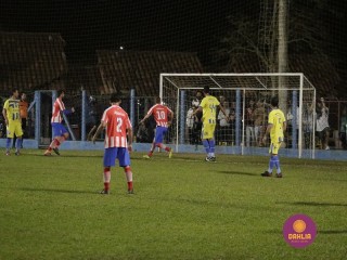 
<a style='margin-left: 5px;' class='btn btn-xs btn-social btn-facebook' href='https://www.facebook.com/sharer/sharer.php?u=https://www.boladovale.com.br/imgs/800-800-90/conteudo/fotos/1190/mg6975.jpg' rel='popup' data-width='500' data-height='400'><i class='fa fa-facebook'></i>Compartilhar <span class='hidden-xs'>no Facebook</span>
</a> 
<a class='btn btn-default btn-xs' target='_blank' href='imgs/800-800-90/conteudo/fotos/1190/mg6975.jpg'>
<span class='glyphicon glyphicon-cloud-download'></span> Salvar
</a> 
<span></span>