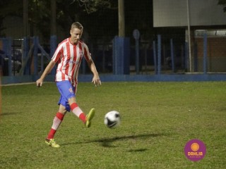 
<a style='margin-left: 5px;' class='btn btn-xs btn-social btn-facebook' href='https://www.facebook.com/sharer/sharer.php?u=https://www.boladovale.com.br/imgs/800-800-90/conteudo/fotos/1190/mg6995.jpg' rel='popup' data-width='500' data-height='400'><i class='fa fa-facebook'></i>Compartilhar <span class='hidden-xs'>no Facebook</span>
</a> 
<a class='btn btn-default btn-xs' target='_blank' href='imgs/800-800-90/conteudo/fotos/1190/mg6995.jpg'>
<span class='glyphicon glyphicon-cloud-download'></span> Salvar
</a> 
<span></span>