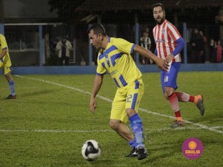 
<a style='margin-left: 5px;' class='btn btn-xs btn-social btn-facebook' href='https://www.facebook.com/sharer/sharer.php?u=https://www.boladovale.com.br/imgs/800-800-90/conteudo/fotos/1190/mg7005.jpg' rel='popup' data-width='500' data-height='400'><i class='fa fa-facebook'></i>Compartilhar <span class='hidden-xs'>no Facebook</span>
</a> 
<a class='btn btn-default btn-xs' target='_blank' href='imgs/800-800-90/conteudo/fotos/1190/mg7005.jpg'>
<span class='glyphicon glyphicon-cloud-download'></span> Salvar
</a> 
<span></span>