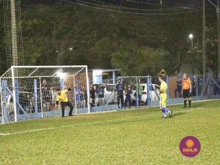 
<a style='margin-left: 5px;' class='btn btn-xs btn-social btn-facebook' href='https://www.facebook.com/sharer/sharer.php?u=https://www.boladovale.com.br/imgs/800-800-90/conteudo/fotos/1190/mg7034.jpg' rel='popup' data-width='500' data-height='400'><i class='fa fa-facebook'></i>Compartilhar <span class='hidden-xs'>no Facebook</span>
</a> 
<a class='btn btn-default btn-xs' target='_blank' href='imgs/800-800-90/conteudo/fotos/1190/mg7034.jpg'>
<span class='glyphicon glyphicon-cloud-download'></span> Salvar
</a> 
<span></span>