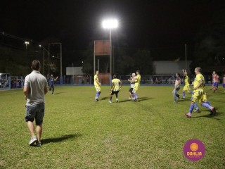
<a style='margin-left: 5px;' class='btn btn-xs btn-social btn-facebook' href='https://www.facebook.com/sharer/sharer.php?u=https://www.boladovale.com.br/imgs/800-800-90/conteudo/fotos/1190/mg7056.jpg' rel='popup' data-width='500' data-height='400'><i class='fa fa-facebook'></i>Compartilhar <span class='hidden-xs'>no Facebook</span>
</a> 
<a class='btn btn-default btn-xs' target='_blank' href='imgs/800-800-90/conteudo/fotos/1190/mg7056.jpg'>
<span class='glyphicon glyphicon-cloud-download'></span> Salvar
</a> 
<span></span>