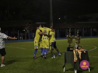 
<a style='margin-left: 5px;' class='btn btn-xs btn-social btn-facebook' href='https://www.facebook.com/sharer/sharer.php?u=https://www.boladovale.com.br/imgs/800-800-90/conteudo/fotos/1190/mg7078.jpg' rel='popup' data-width='500' data-height='400'><i class='fa fa-facebook'></i>Compartilhar <span class='hidden-xs'>no Facebook</span>
</a> 
<a class='btn btn-default btn-xs' target='_blank' href='imgs/800-800-90/conteudo/fotos/1190/mg7078.jpg'>
<span class='glyphicon glyphicon-cloud-download'></span> Salvar
</a> 
<span></span>