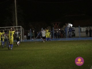 
<a style='margin-left: 5px;' class='btn btn-xs btn-social btn-facebook' href='https://www.facebook.com/sharer/sharer.php?u=https://www.boladovale.com.br/imgs/800-800-90/conteudo/fotos/1190/mg7080.jpg' rel='popup' data-width='500' data-height='400'><i class='fa fa-facebook'></i>Compartilhar <span class='hidden-xs'>no Facebook</span>
</a> 
<a class='btn btn-default btn-xs' target='_blank' href='imgs/800-800-90/conteudo/fotos/1190/mg7080.jpg'>
<span class='glyphicon glyphicon-cloud-download'></span> Salvar
</a> 
<span></span>