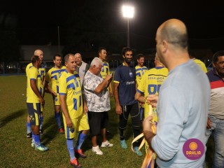 
<a style='margin-left: 5px;' class='btn btn-xs btn-social btn-facebook' href='https://www.facebook.com/sharer/sharer.php?u=https://www.boladovale.com.br/imgs/800-800-90/conteudo/fotos/1191/img7108.jpg' rel='popup' data-width='500' data-height='400'><i class='fa fa-facebook'></i>Compartilhar <span class='hidden-xs'>no Facebook</span>
</a> 
<a class='btn btn-default btn-xs' target='_blank' href='imgs/800-800-90/conteudo/fotos/1191/img7108.jpg'>
<span class='glyphicon glyphicon-cloud-download'></span> Salvar
</a> 
<span></span>
