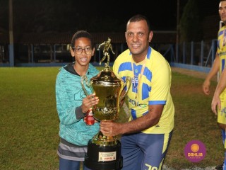 
<a style='margin-left: 5px;' class='btn btn-xs btn-social btn-facebook' href='https://www.facebook.com/sharer/sharer.php?u=https://www.boladovale.com.br/imgs/800-800-90/conteudo/fotos/1191/img7126.jpg' rel='popup' data-width='500' data-height='400'><i class='fa fa-facebook'></i>Compartilhar <span class='hidden-xs'>no Facebook</span>
</a> 
<a class='btn btn-default btn-xs' target='_blank' href='imgs/800-800-90/conteudo/fotos/1191/img7126.jpg'>
<span class='glyphicon glyphicon-cloud-download'></span> Salvar
</a> 
<span></span>