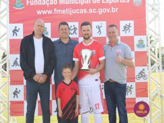 
<a style='margin-left: 5px;' class='btn btn-xs btn-social btn-facebook' href='https://www.facebook.com/sharer/sharer.php?u=https://www.boladovale.com.br/imgs/800-800-90/conteudo/fotos/1196/img7610.jpg' rel='popup' data-width='500' data-height='400'><i class='fa fa-facebook'></i>Compartilhar <span class='hidden-xs'>no Facebook</span>
</a> 
<a class='btn btn-default btn-xs' target='_blank' href='imgs/800-800-90/conteudo/fotos/1196/img7610.jpg'>
<span class='glyphicon glyphicon-cloud-download'></span> Salvar
</a> 
<span></span>