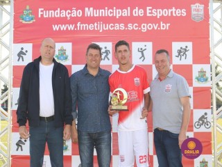 
<a style='margin-left: 5px;' class='btn btn-xs btn-social btn-facebook' href='https://www.facebook.com/sharer/sharer.php?u=https://www.boladovale.com.br/imgs/800-800-90/conteudo/fotos/1196/img7627.jpg' rel='popup' data-width='500' data-height='400'><i class='fa fa-facebook'></i>Compartilhar <span class='hidden-xs'>no Facebook</span>
</a> 
<a class='btn btn-default btn-xs' target='_blank' href='imgs/800-800-90/conteudo/fotos/1196/img7627.jpg'>
<span class='glyphicon glyphicon-cloud-download'></span> Salvar
</a> 
<span></span>
