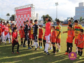 
<a style='margin-left: 5px;' class='btn btn-xs btn-social btn-facebook' href='https://www.facebook.com/sharer/sharer.php?u=https://www.boladovale.com.br/imgs/800-800-90/conteudo/fotos/1197/img7707.jpg' rel='popup' data-width='500' data-height='400'><i class='fa fa-facebook'></i>Compartilhar <span class='hidden-xs'>no Facebook</span>
</a> 
<a class='btn btn-default btn-xs' target='_blank' href='imgs/800-800-90/conteudo/fotos/1197/img7707.jpg'>
<span class='glyphicon glyphicon-cloud-download'></span> Salvar
</a> 
<span></span>