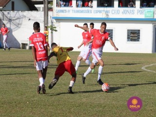 
<a style='margin-left: 5px;' class='btn btn-xs btn-social btn-facebook' href='https://www.facebook.com/sharer/sharer.php?u=https://www.boladovale.com.br/imgs/800-800-90/conteudo/fotos/1197/img7737.jpg' rel='popup' data-width='500' data-height='400'><i class='fa fa-facebook'></i>Compartilhar <span class='hidden-xs'>no Facebook</span>
</a> 
<a class='btn btn-default btn-xs' target='_blank' href='imgs/800-800-90/conteudo/fotos/1197/img7737.jpg'>
<span class='glyphicon glyphicon-cloud-download'></span> Salvar
</a> 
<span></span>