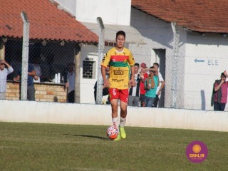 
<a style='margin-left: 5px;' class='btn btn-xs btn-social btn-facebook' href='https://www.facebook.com/sharer/sharer.php?u=https://www.boladovale.com.br/imgs/800-800-90/conteudo/fotos/1197/img7763.jpg' rel='popup' data-width='500' data-height='400'><i class='fa fa-facebook'></i>Compartilhar <span class='hidden-xs'>no Facebook</span>
</a> 
<a class='btn btn-default btn-xs' target='_blank' href='imgs/800-800-90/conteudo/fotos/1197/img7763.jpg'>
<span class='glyphicon glyphicon-cloud-download'></span> Salvar
</a> 
<span></span>