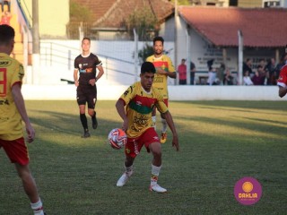 
<a style='margin-left: 5px;' class='btn btn-xs btn-social btn-facebook' href='https://www.facebook.com/sharer/sharer.php?u=https://www.boladovale.com.br/imgs/800-800-90/conteudo/fotos/1197/img7801.jpg' rel='popup' data-width='500' data-height='400'><i class='fa fa-facebook'></i>Compartilhar <span class='hidden-xs'>no Facebook</span>
</a> 
<a class='btn btn-default btn-xs' target='_blank' href='imgs/800-800-90/conteudo/fotos/1197/img7801.jpg'>
<span class='glyphicon glyphicon-cloud-download'></span> Salvar
</a> 
<span></span>