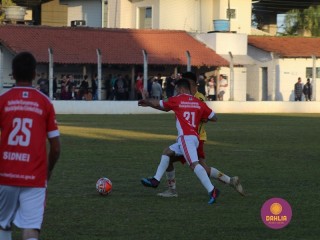 
<a style='margin-left: 5px;' class='btn btn-xs btn-social btn-facebook' href='https://www.facebook.com/sharer/sharer.php?u=https://www.boladovale.com.br/imgs/800-800-90/conteudo/fotos/1197/img7806.jpg' rel='popup' data-width='500' data-height='400'><i class='fa fa-facebook'></i>Compartilhar <span class='hidden-xs'>no Facebook</span>
</a> 
<a class='btn btn-default btn-xs' target='_blank' href='imgs/800-800-90/conteudo/fotos/1197/img7806.jpg'>
<span class='glyphicon glyphicon-cloud-download'></span> Salvar
</a> 
<span></span>