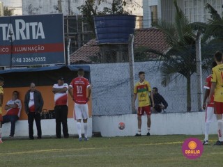 
<a style='margin-left: 5px;' class='btn btn-xs btn-social btn-facebook' href='https://www.facebook.com/sharer/sharer.php?u=https://www.boladovale.com.br/imgs/800-800-90/conteudo/fotos/1197/mg7827.jpg' rel='popup' data-width='500' data-height='400'><i class='fa fa-facebook'></i>Compartilhar <span class='hidden-xs'>no Facebook</span>
</a> 
<a class='btn btn-default btn-xs' target='_blank' href='imgs/800-800-90/conteudo/fotos/1197/mg7827.jpg'>
<span class='glyphicon glyphicon-cloud-download'></span> Salvar
</a> 
<span></span>