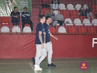 
<a style='margin-left: 5px;' class='btn btn-xs btn-social btn-facebook' href='https://www.facebook.com/sharer/sharer.php?u=https://www.boladovale.com.br/imgs/800-800-90/conteudo/fotos/1200/img9108.jpg' rel='popup' data-width='500' data-height='400'><i class='fa fa-facebook'></i>Compartilhar <span class='hidden-xs'>no Facebook</span>
</a> 
<a class='btn btn-default btn-xs' target='_blank' href='imgs/800-800-90/conteudo/fotos/1200/img9108.jpg'>
<span class='glyphicon glyphicon-cloud-download'></span> Salvar
</a> 
<span></span>