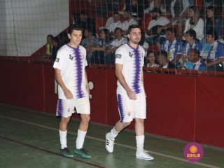 
<a style='margin-left: 5px;' class='btn btn-xs btn-social btn-facebook' href='https://www.facebook.com/sharer/sharer.php?u=https://www.boladovale.com.br/imgs/800-800-90/conteudo/fotos/1200/img9127.jpg' rel='popup' data-width='500' data-height='400'><i class='fa fa-facebook'></i>Compartilhar <span class='hidden-xs'>no Facebook</span>
</a> 
<a class='btn btn-default btn-xs' target='_blank' href='imgs/800-800-90/conteudo/fotos/1200/img9127.jpg'>
<span class='glyphicon glyphicon-cloud-download'></span> Salvar
</a> 
<span></span>