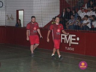 
<a style='margin-left: 5px;' class='btn btn-xs btn-social btn-facebook' href='https://www.facebook.com/sharer/sharer.php?u=https://www.boladovale.com.br/imgs/800-800-90/conteudo/fotos/1200/img9131.jpg' rel='popup' data-width='500' data-height='400'><i class='fa fa-facebook'></i>Compartilhar <span class='hidden-xs'>no Facebook</span>
</a> 
<a class='btn btn-default btn-xs' target='_blank' href='imgs/800-800-90/conteudo/fotos/1200/img9131.jpg'>
<span class='glyphicon glyphicon-cloud-download'></span> Salvar
</a> 
<span></span>