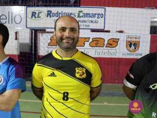 
<a style='margin-left: 5px;' class='btn btn-xs btn-social btn-facebook' href='https://www.facebook.com/sharer/sharer.php?u=https://www.boladovale.com.br/imgs/800-800-90/conteudo/fotos/1200/skolatras.jpg' rel='popup' data-width='500' data-height='400'><i class='fa fa-facebook'></i>Compartilhar <span class='hidden-xs'>no Facebook</span>
</a> 
<a class='btn btn-default btn-xs' target='_blank' href='imgs/800-800-90/conteudo/fotos/1200/skolatras.jpg'>
<span class='glyphicon glyphicon-cloud-download'></span> Salvar
</a> 
<span></span>