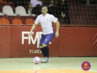 
<a style='margin-left: 5px;' class='btn btn-xs btn-social btn-facebook' href='https://www.facebook.com/sharer/sharer.php?u=https://www.boladovale.com.br/imgs/800-800-90/conteudo/fotos/1201/img9308.jpg' rel='popup' data-width='500' data-height='400'><i class='fa fa-facebook'></i>Compartilhar <span class='hidden-xs'>no Facebook</span>
</a> 
<a class='btn btn-default btn-xs' target='_blank' href='imgs/800-800-90/conteudo/fotos/1201/img9308.jpg'>
<span class='glyphicon glyphicon-cloud-download'></span> Salvar
</a> 
<span></span>