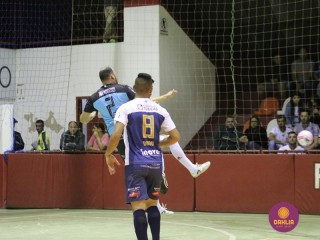 
<a style='margin-left: 5px;' class='btn btn-xs btn-social btn-facebook' href='https://www.facebook.com/sharer/sharer.php?u=https://www.boladovale.com.br/imgs/800-800-90/conteudo/fotos/1201/img9336.jpg' rel='popup' data-width='500' data-height='400'><i class='fa fa-facebook'></i>Compartilhar <span class='hidden-xs'>no Facebook</span>
</a> 
<a class='btn btn-default btn-xs' target='_blank' href='imgs/800-800-90/conteudo/fotos/1201/img9336.jpg'>
<span class='glyphicon glyphicon-cloud-download'></span> Salvar
</a> 
<span></span>