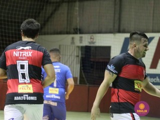 
<a style='margin-left: 5px;' class='btn btn-xs btn-social btn-facebook' href='https://www.facebook.com/sharer/sharer.php?u=https://www.boladovale.com.br/imgs/800-800-90/conteudo/fotos/1201/img9338.jpg' rel='popup' data-width='500' data-height='400'><i class='fa fa-facebook'></i>Compartilhar <span class='hidden-xs'>no Facebook</span>
</a> 
<a class='btn btn-default btn-xs' target='_blank' href='imgs/800-800-90/conteudo/fotos/1201/img9338.jpg'>
<span class='glyphicon glyphicon-cloud-download'></span> Salvar
</a> 
<span></span>