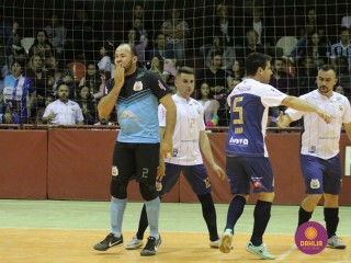 
<a style='margin-left: 5px;' class='btn btn-xs btn-social btn-facebook' href='https://www.facebook.com/sharer/sharer.php?u=https://www.boladovale.com.br/imgs/800-800-90/conteudo/fotos/1201/img9344.jpg' rel='popup' data-width='500' data-height='400'><i class='fa fa-facebook'></i>Compartilhar <span class='hidden-xs'>no Facebook</span>
</a> 
<a class='btn btn-default btn-xs' target='_blank' href='imgs/800-800-90/conteudo/fotos/1201/img9344.jpg'>
<span class='glyphicon glyphicon-cloud-download'></span> Salvar
</a> 
<span></span>