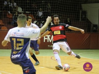 
<a style='margin-left: 5px;' class='btn btn-xs btn-social btn-facebook' href='https://www.facebook.com/sharer/sharer.php?u=https://www.boladovale.com.br/imgs/800-800-90/conteudo/fotos/1201/img9352.jpg' rel='popup' data-width='500' data-height='400'><i class='fa fa-facebook'></i>Compartilhar <span class='hidden-xs'>no Facebook</span>
</a> 
<a class='btn btn-default btn-xs' target='_blank' href='imgs/800-800-90/conteudo/fotos/1201/img9352.jpg'>
<span class='glyphicon glyphicon-cloud-download'></span> Salvar
</a> 
<span></span>