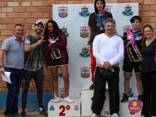 
<a style='margin-left: 5px;' class='btn btn-xs btn-social btn-facebook' href='https://www.facebook.com/sharer/sharer.php?u=https://www.boladovale.com.br/imgs/800-800-90/conteudo/fotos/1203/img8894.jpg' rel='popup' data-width='500' data-height='400'><i class='fa fa-facebook'></i>Compartilhar <span class='hidden-xs'>no Facebook</span>
</a> 
<a class='btn btn-default btn-xs' target='_blank' href='imgs/800-800-90/conteudo/fotos/1203/img8894.jpg'>
<span class='glyphicon glyphicon-cloud-download'></span> Salvar
</a> 
<span></span>