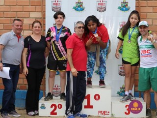 
<a style='margin-left: 5px;' class='btn btn-xs btn-social btn-facebook' href='https://www.facebook.com/sharer/sharer.php?u=https://www.boladovale.com.br/imgs/800-800-90/conteudo/fotos/1203/img8898.jpg' rel='popup' data-width='500' data-height='400'><i class='fa fa-facebook'></i>Compartilhar <span class='hidden-xs'>no Facebook</span>
</a> 
<a class='btn btn-default btn-xs' target='_blank' href='imgs/800-800-90/conteudo/fotos/1203/img8898.jpg'>
<span class='glyphicon glyphicon-cloud-download'></span> Salvar
</a> 
<span></span>