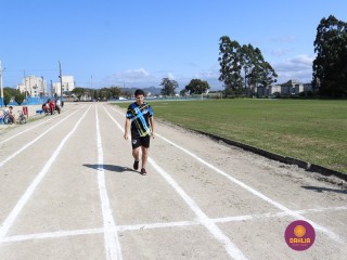 
<a style='margin-left: 5px;' class='btn btn-xs btn-social btn-facebook' href='https://www.facebook.com/sharer/sharer.php?u=https://www.boladovale.com.br/imgs/800-800-90/conteudo/fotos/1203/img8949.jpg' rel='popup' data-width='500' data-height='400'><i class='fa fa-facebook'></i>Compartilhar <span class='hidden-xs'>no Facebook</span>
</a> 
<a class='btn btn-default btn-xs' target='_blank' href='imgs/800-800-90/conteudo/fotos/1203/img8949.jpg'>
<span class='glyphicon glyphicon-cloud-download'></span> Salvar
</a> 
<span></span>