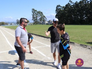 
<a style='margin-left: 5px;' class='btn btn-xs btn-social btn-facebook' href='https://www.facebook.com/sharer/sharer.php?u=https://www.boladovale.com.br/imgs/800-800-90/conteudo/fotos/1203/img8951.jpg' rel='popup' data-width='500' data-height='400'><i class='fa fa-facebook'></i>Compartilhar <span class='hidden-xs'>no Facebook</span>
</a> 
<a class='btn btn-default btn-xs' target='_blank' href='imgs/800-800-90/conteudo/fotos/1203/img8951.jpg'>
<span class='glyphicon glyphicon-cloud-download'></span> Salvar
</a> 
<span></span>