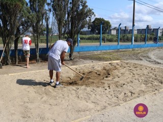 
<a style='margin-left: 5px;' class='btn btn-xs btn-social btn-facebook' href='https://www.facebook.com/sharer/sharer.php?u=https://www.boladovale.com.br/imgs/800-800-90/conteudo/fotos/1203/img8968.jpg' rel='popup' data-width='500' data-height='400'><i class='fa fa-facebook'></i>Compartilhar <span class='hidden-xs'>no Facebook</span>
</a> 
<a class='btn btn-default btn-xs' target='_blank' href='imgs/800-800-90/conteudo/fotos/1203/img8968.jpg'>
<span class='glyphicon glyphicon-cloud-download'></span> Salvar
</a> 
<span></span>