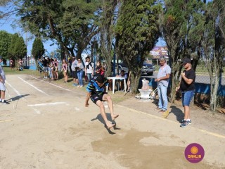 
<a style='margin-left: 5px;' class='btn btn-xs btn-social btn-facebook' href='https://www.facebook.com/sharer/sharer.php?u=https://www.boladovale.com.br/imgs/800-800-90/conteudo/fotos/1203/img8982.jpg' rel='popup' data-width='500' data-height='400'><i class='fa fa-facebook'></i>Compartilhar <span class='hidden-xs'>no Facebook</span>
</a> 
<a class='btn btn-default btn-xs' target='_blank' href='imgs/800-800-90/conteudo/fotos/1203/img8982.jpg'>
<span class='glyphicon glyphicon-cloud-download'></span> Salvar
</a> 
<span></span>
