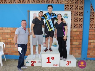 
<a style='margin-left: 5px;' class='btn btn-xs btn-social btn-facebook' href='https://www.facebook.com/sharer/sharer.php?u=https://www.boladovale.com.br/imgs/800-800-90/conteudo/fotos/1203/img9043.jpg' rel='popup' data-width='500' data-height='400'><i class='fa fa-facebook'></i>Compartilhar <span class='hidden-xs'>no Facebook</span>
</a> 
<a class='btn btn-default btn-xs' target='_blank' href='imgs/800-800-90/conteudo/fotos/1203/img9043.jpg'>
<span class='glyphicon glyphicon-cloud-download'></span> Salvar
</a> 
<span></span>