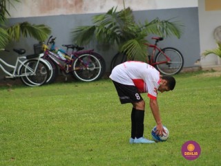 
<a style='margin-left: 5px;' class='btn btn-xs btn-social btn-facebook' href='https://www.facebook.com/sharer/sharer.php?u=https://www.boladovale.com.br/imgs/800-800-90/conteudo/fotos/1204/img9508.jpg' rel='popup' data-width='500' data-height='400'><i class='fa fa-facebook'></i>Compartilhar <span class='hidden-xs'>no Facebook</span>
</a> 
<a class='btn btn-default btn-xs' target='_blank' href='imgs/800-800-90/conteudo/fotos/1204/img9508.jpg'>
<span class='glyphicon glyphicon-cloud-download'></span> Salvar
</a> 
<span></span>