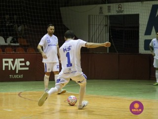 
<a style='margin-left: 5px;' class='btn btn-xs btn-social btn-facebook' href='https://www.facebook.com/sharer/sharer.php?u=https://www.boladovale.com.br/imgs/800-800-90/conteudo/fotos/1206/img9698.jpg' rel='popup' data-width='500' data-height='400'><i class='fa fa-facebook'></i>Compartilhar <span class='hidden-xs'>no Facebook</span>
</a> 
<a class='btn btn-default btn-xs' target='_blank' href='imgs/800-800-90/conteudo/fotos/1206/img9698.jpg'>
<span class='glyphicon glyphicon-cloud-download'></span> Salvar
</a> 
<span></span>