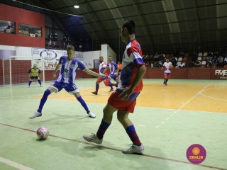 
<a style='margin-left: 5px;' class='btn btn-xs btn-social btn-facebook' href='https://www.facebook.com/sharer/sharer.php?u=https://www.boladovale.com.br/imgs/800-800-90/conteudo/fotos/1210/img9865.jpg' rel='popup' data-width='500' data-height='400'><i class='fa fa-facebook'></i>Compartilhar <span class='hidden-xs'>no Facebook</span>
</a> 
<a class='btn btn-default btn-xs' target='_blank' href='imgs/800-800-90/conteudo/fotos/1210/img9865.jpg'>
<span class='glyphicon glyphicon-cloud-download'></span> Salvar
</a> 
<span></span>