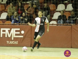 
<a style='margin-left: 5px;' class='btn btn-xs btn-social btn-facebook' href='https://www.facebook.com/sharer/sharer.php?u=https://www.boladovale.com.br/imgs/800-800-90/conteudo/fotos/1212/mg0007.jpg' rel='popup' data-width='500' data-height='400'><i class='fa fa-facebook'></i>Compartilhar <span class='hidden-xs'>no Facebook</span>
</a> 
<a class='btn btn-default btn-xs' target='_blank' href='imgs/800-800-90/conteudo/fotos/1212/mg0007.jpg'>
<span class='glyphicon glyphicon-cloud-download'></span> Salvar
</a> 
<span></span>