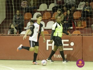 
<a style='margin-left: 5px;' class='btn btn-xs btn-social btn-facebook' href='https://www.facebook.com/sharer/sharer.php?u=https://www.boladovale.com.br/imgs/800-800-90/conteudo/fotos/1212/mg9991.jpg' rel='popup' data-width='500' data-height='400'><i class='fa fa-facebook'></i>Compartilhar <span class='hidden-xs'>no Facebook</span>
</a> 
<a class='btn btn-default btn-xs' target='_blank' href='imgs/800-800-90/conteudo/fotos/1212/mg9991.jpg'>
<span class='glyphicon glyphicon-cloud-download'></span> Salvar
</a> 
<span></span>