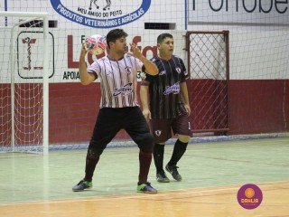 
<a style='margin-left: 5px;' class='btn btn-xs btn-social btn-facebook' href='https://www.facebook.com/sharer/sharer.php?u=https://www.boladovale.com.br/imgs/800-800-90/conteudo/fotos/1216/img0179.jpg' rel='popup' data-width='500' data-height='400'><i class='fa fa-facebook'></i>Compartilhar <span class='hidden-xs'>no Facebook</span>
</a> 
<a class='btn btn-default btn-xs' target='_blank' href='imgs/800-800-90/conteudo/fotos/1216/img0179.jpg'>
<span class='glyphicon glyphicon-cloud-download'></span> Salvar
</a> 
<span></span>