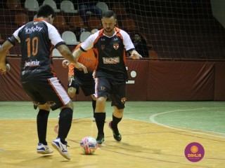 
<a style='margin-left: 5px;' class='btn btn-xs btn-social btn-facebook' href='https://www.facebook.com/sharer/sharer.php?u=https://www.boladovale.com.br/imgs/800-800-90/conteudo/fotos/1217/img0225.jpg' rel='popup' data-width='500' data-height='400'><i class='fa fa-facebook'></i>Compartilhar <span class='hidden-xs'>no Facebook</span>
</a> 
<a class='btn btn-default btn-xs' target='_blank' href='imgs/800-800-90/conteudo/fotos/1217/img0225.jpg'>
<span class='glyphicon glyphicon-cloud-download'></span> Salvar
</a> 
<span></span>